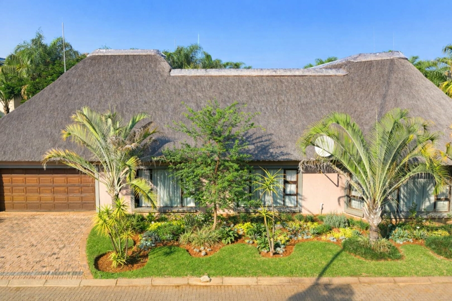 To Let 5 Bedroom Property for Rent in Melodie North West